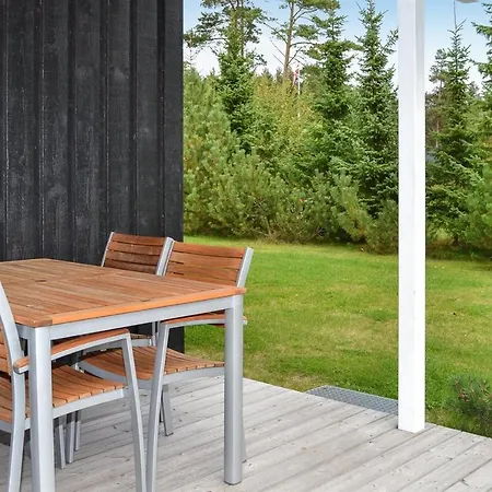 Casa vacanze Three-bedroom Holiday In