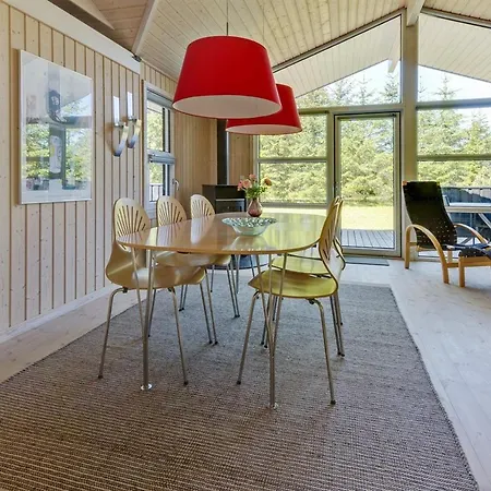 Three-bedroom Holiday In Casa vacanze *
